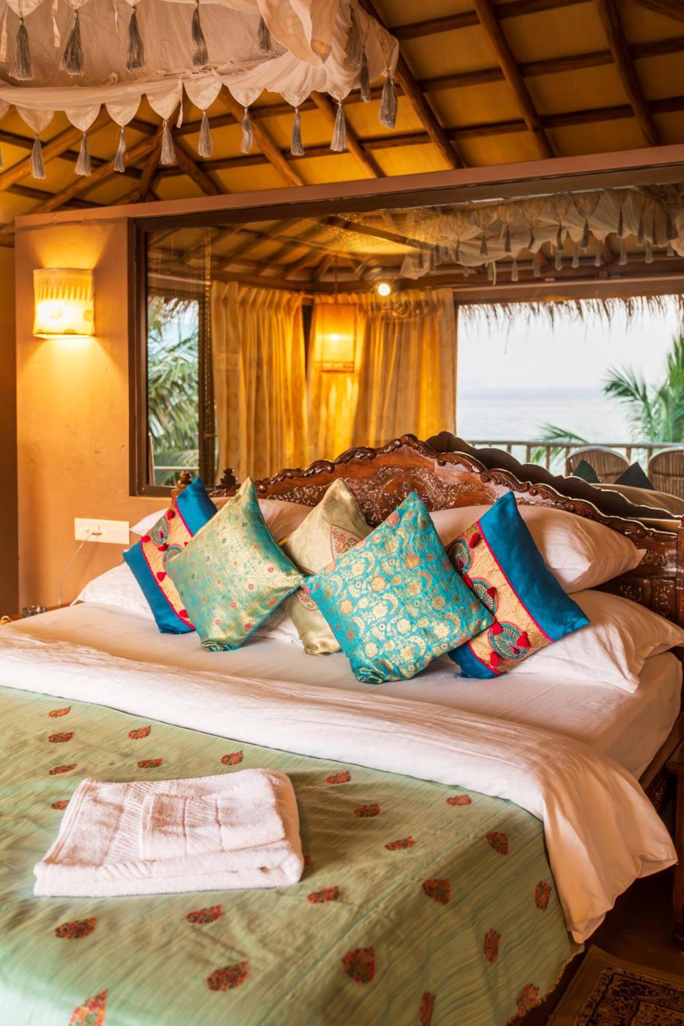 Dwarka Beach Resort Goa Cola Екстериор снимка